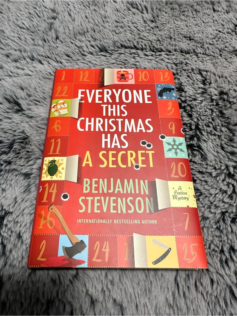 📚3 for $25 📚Everyone This Christmas Has a Secret